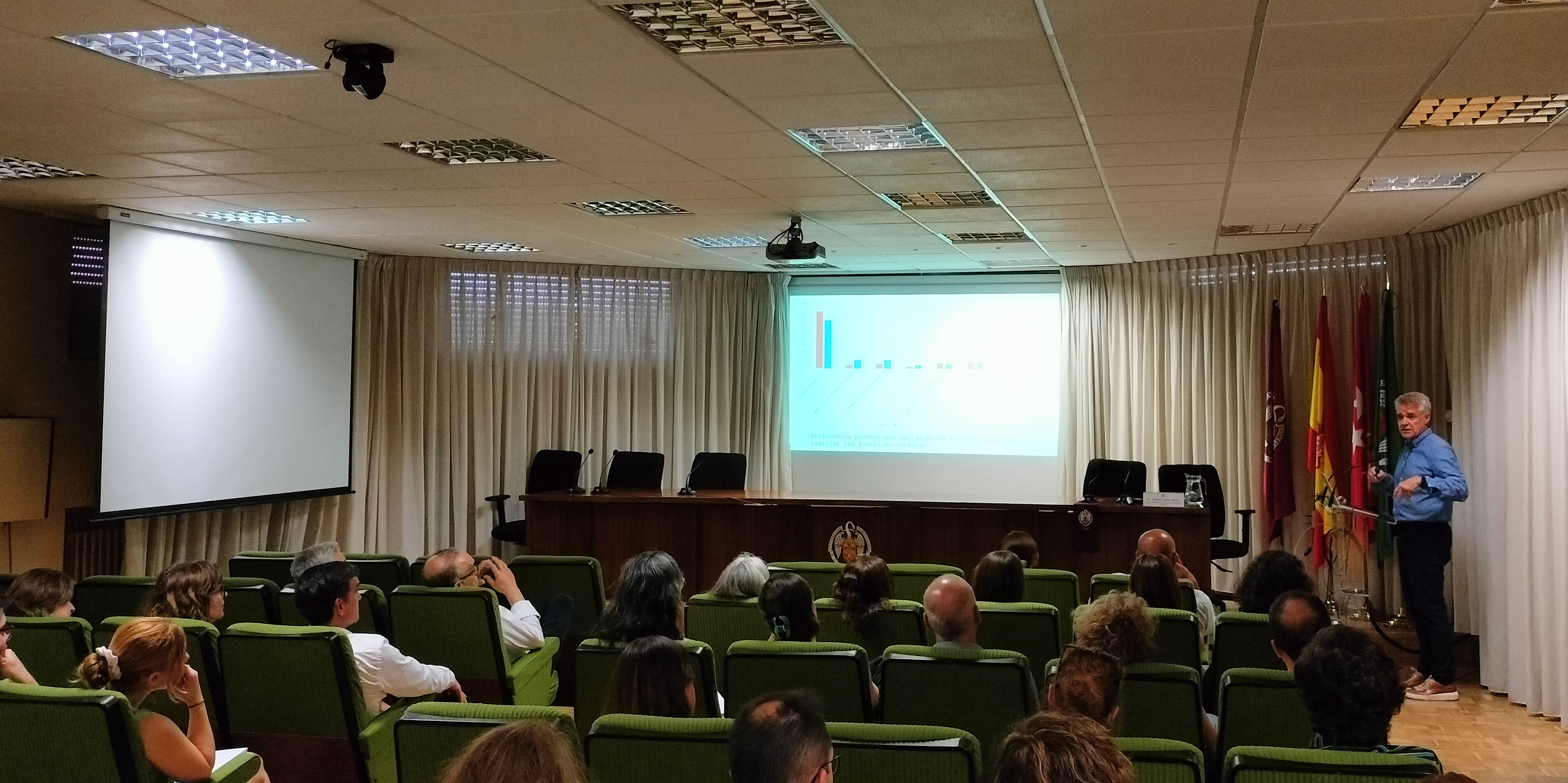 Salud Mental de la Profesión y del Alumnado de Veterinaria. ¿Qué podemos hacer en las Facultades?